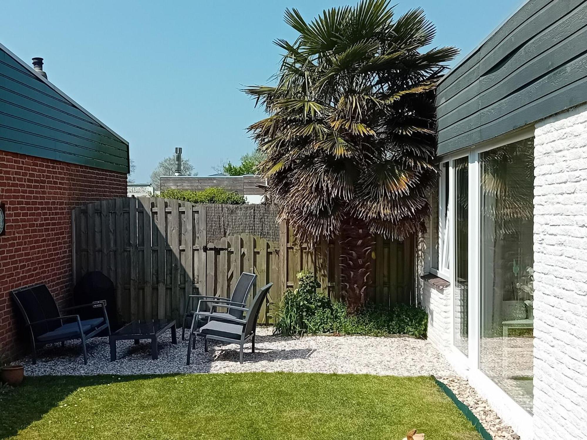 Lovely Bungalow In Noordwijkerhout With Garden Exterior foto